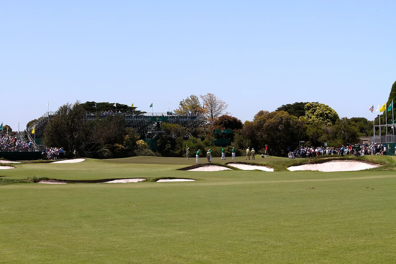 The tenth green and white sand bunkers at Royal Melbourne during the 2011 Presidents Cup