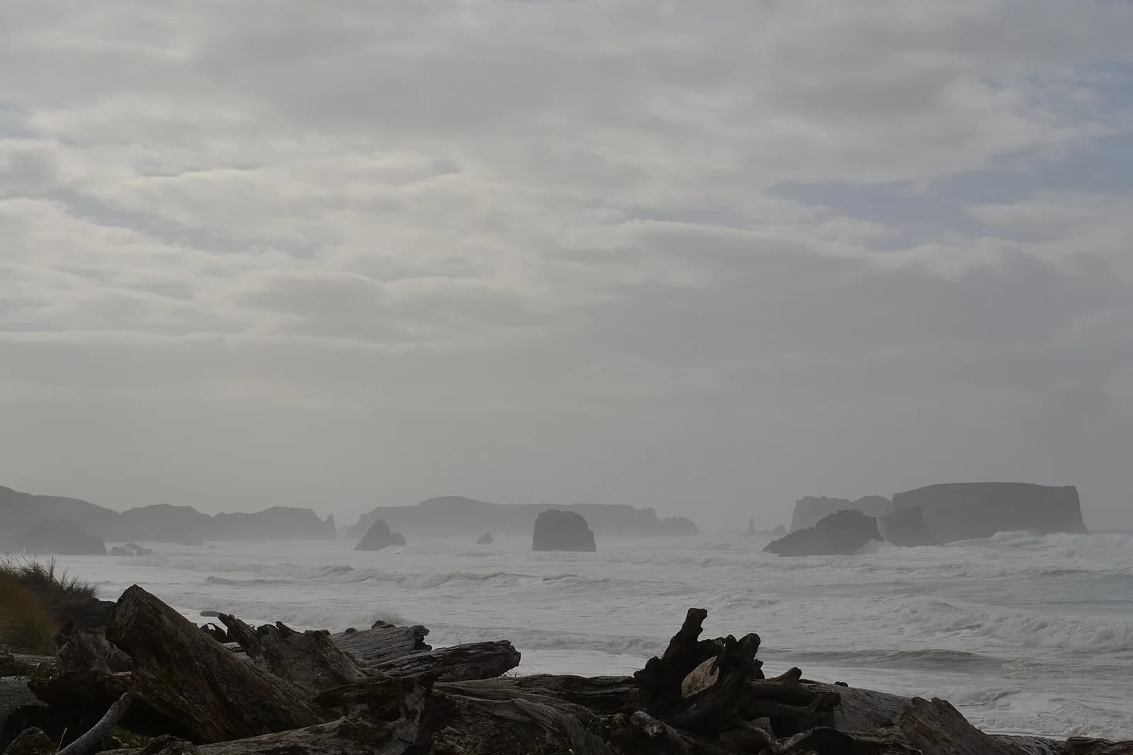 Bandon State Natural Area; representative setting, not a photograph of the named golf course